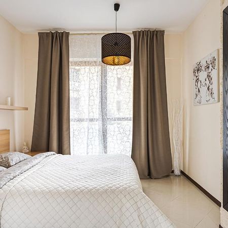 ワルシャワApartament Wiktoria Wilanowアパートメント エクステリア 写真