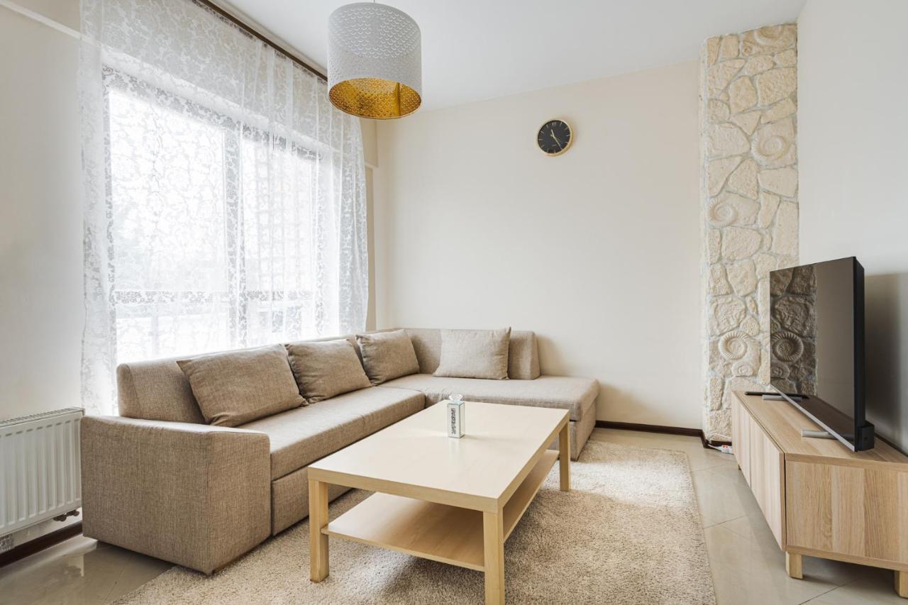 ワルシャワApartament Wiktoria Wilanowアパートメント エクステリア 写真